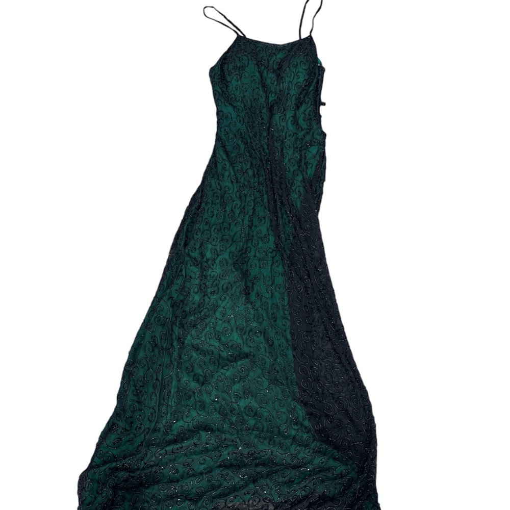 Elegant Green and Black Lace Gown